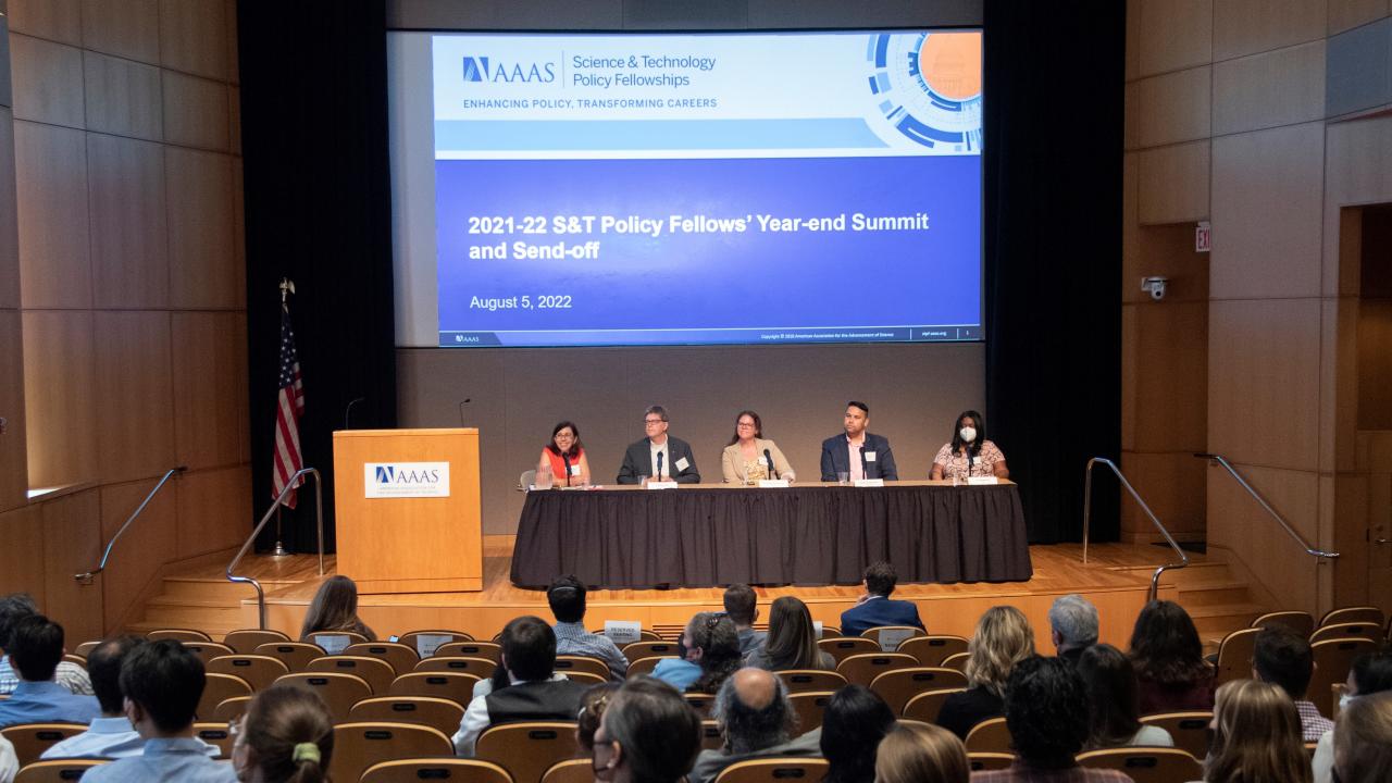 2021-22 S&T Policy Fellows' Year-end Summit and Send-off