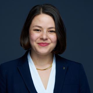 Danielle Lemmon Headshot 